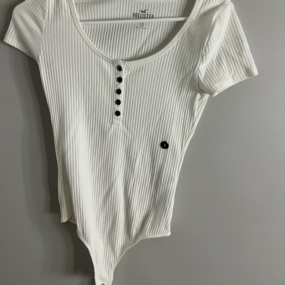 hollister white body suit size small never worn